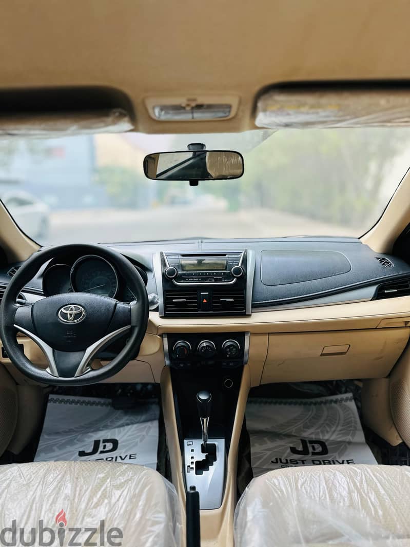 Toyota Yaris 1.3 2017 model well maintained excellent condition low mi 8