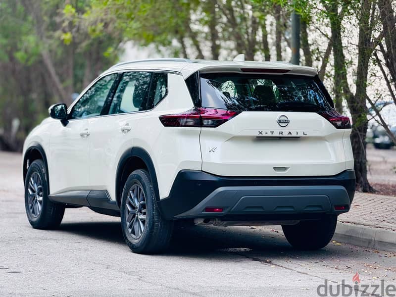 NISSAN X-TRAIL 2023 MODEL WITH SINGLE OWNER AND AGENCY MAINTAINED 1