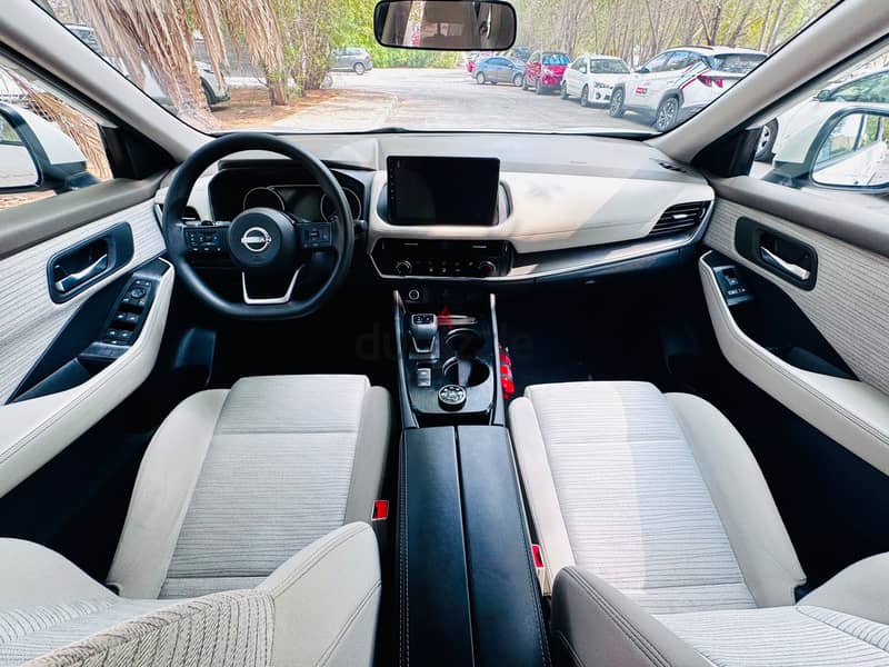 NISSAN X-TRAIL 2023 MODEL WITH SINGLE OWNER AND AGENCY MAINTAINED 8