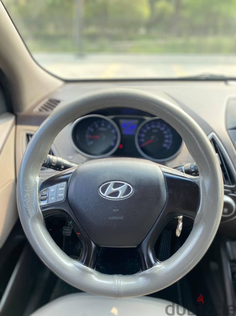 Hyundai Tucson 2014 / Single Owner - Excellent condition 5