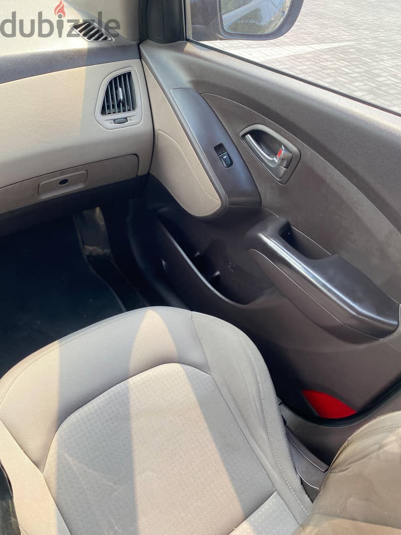 Hyundai Tucson 2014 / Single Owner - Excellent condition 10