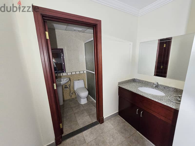 LUXURY COMPOUND VILLA FOR RENT IN SALMANIYA 2