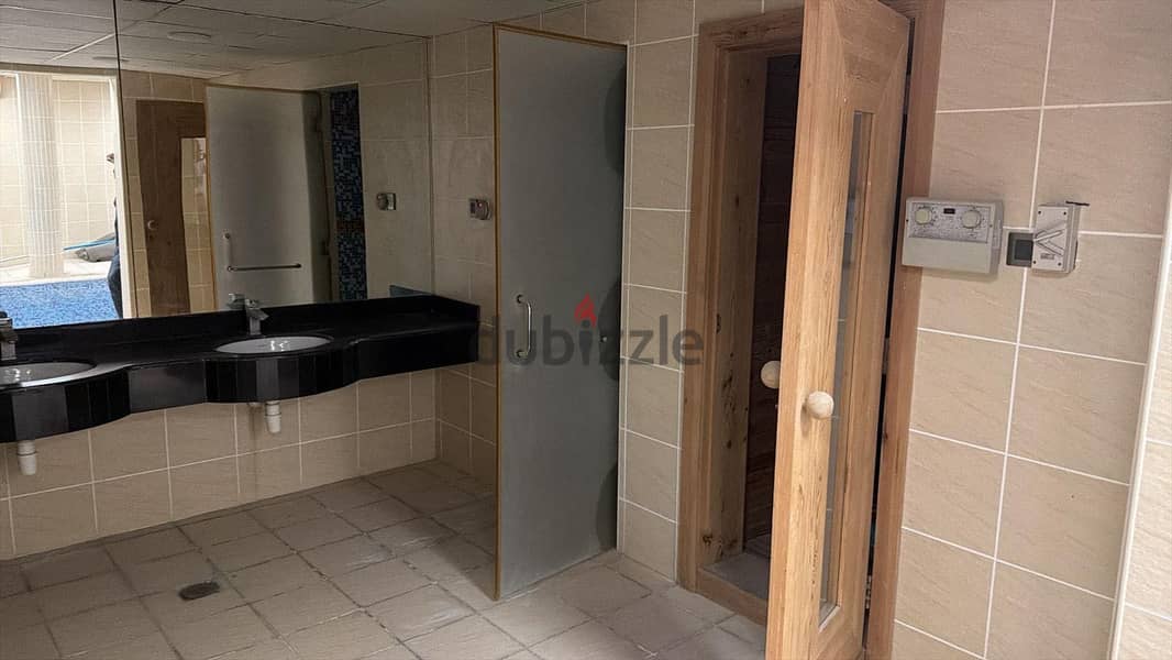 Luxury big villa for sale in town 17