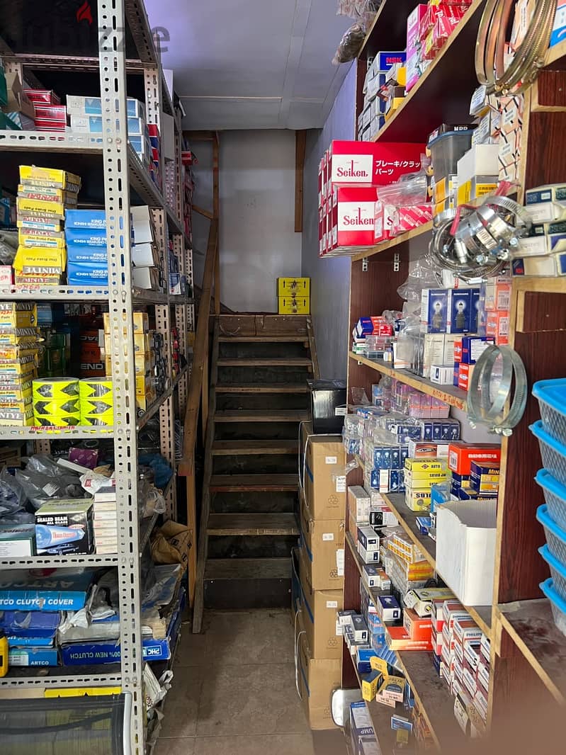 Spareparts shop for sale. 4