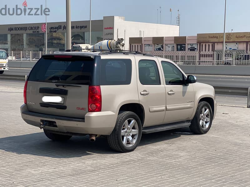 GMC Yukon 2008 SILVR 6