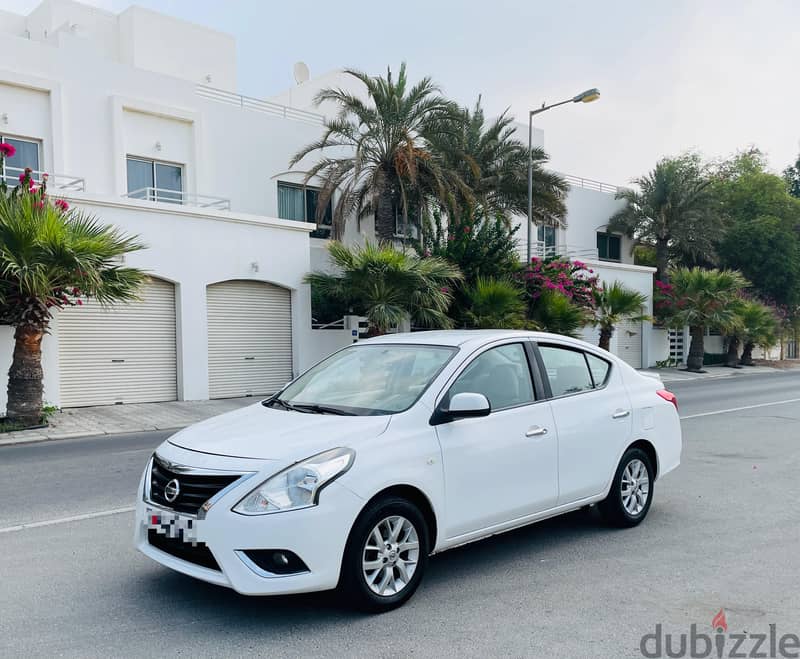 Nissan Sunny 2022 Sv Full option for sale 1 owner 1 minor report 2
