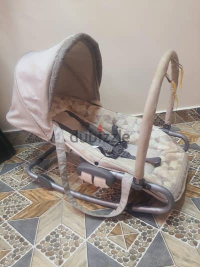 Call (36216143) Junior's Baby Rocker In Good Condition 5BD Only adju