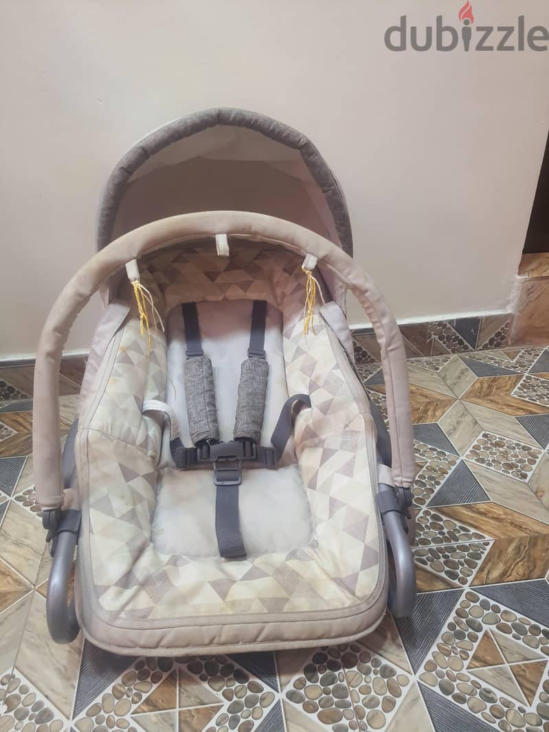 Call (36216143) Junior's Baby Rocker In Good Condition 5BD Only adju 2