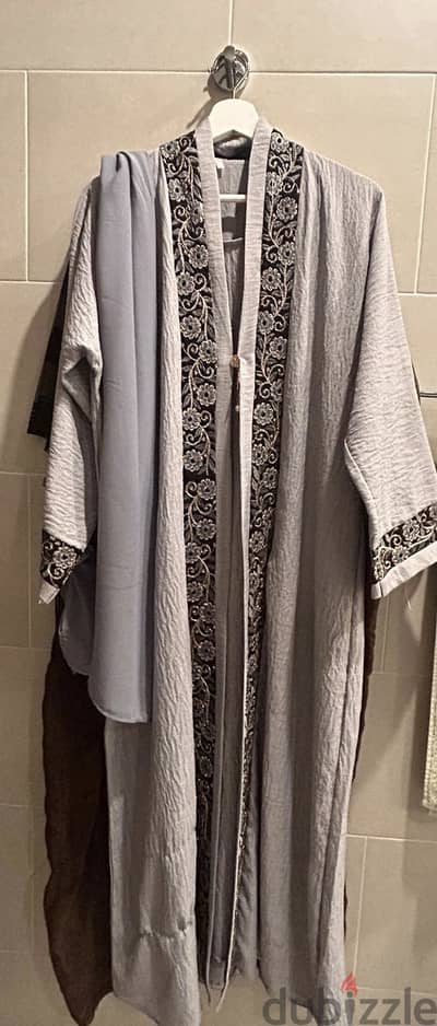 Ladies abaya / bisht