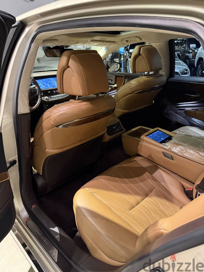 Lexus LS-Series 2018 4