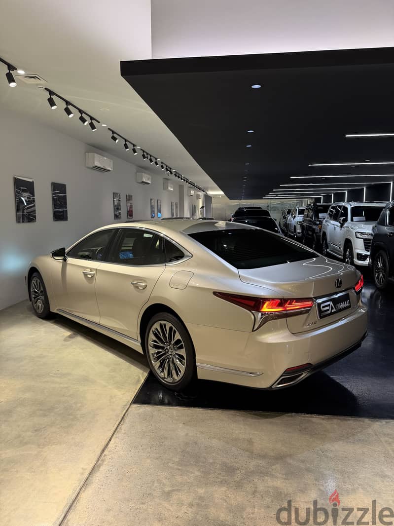 Lexus LS-Series 2018 9
