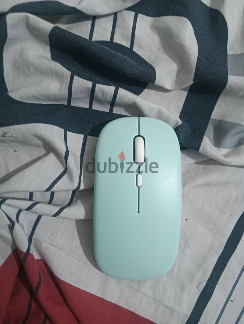Bluetooth keyboard and mouse for sale 1bd 1