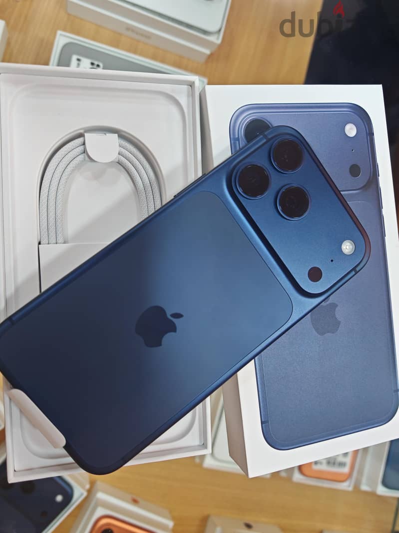 Apple - iPhone 18 Pro Max 1
