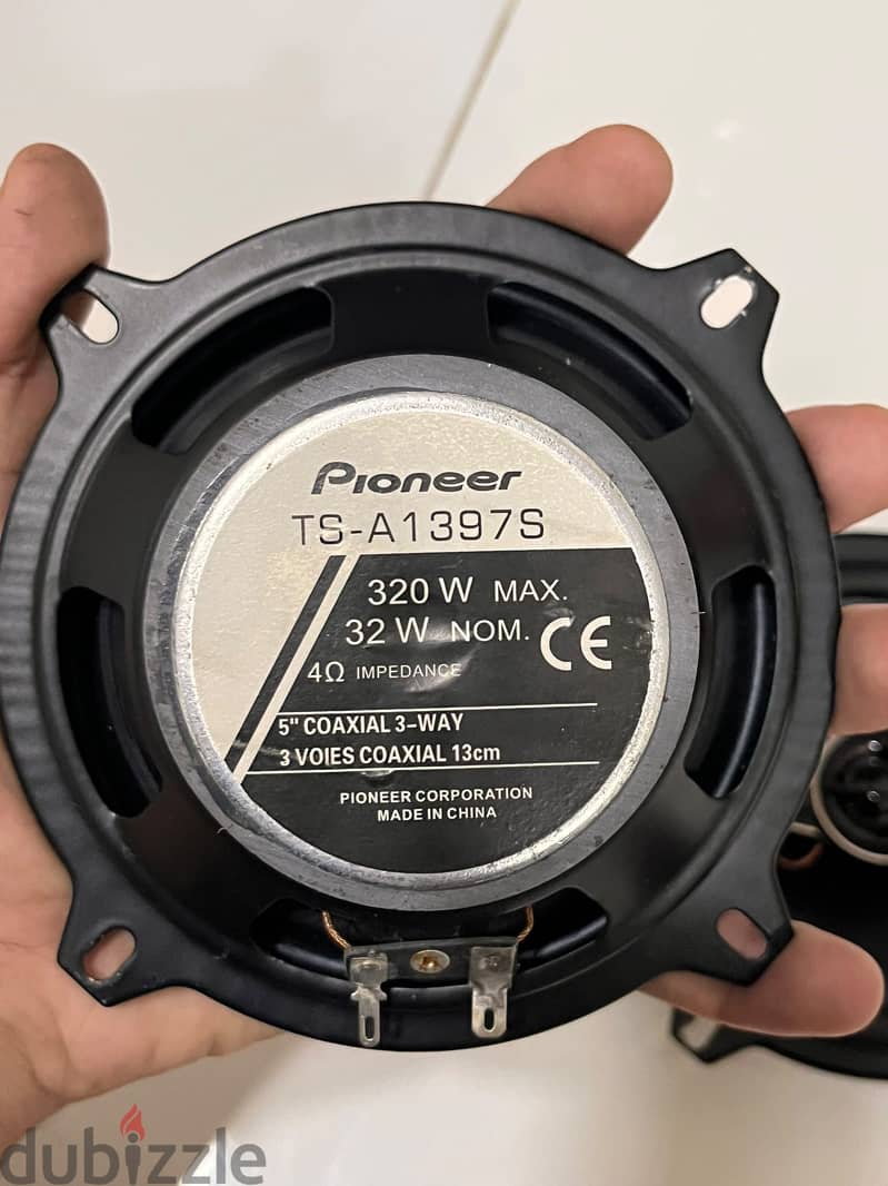 Pioneer speakers 1