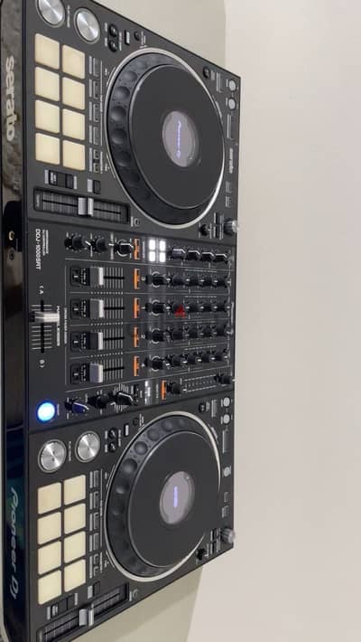 للبيع جهاز دي جي سراتو Dj 1000srt