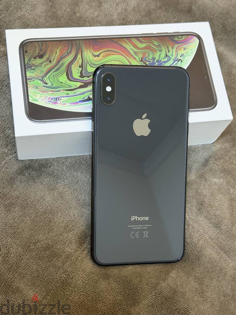 Apple - iPhone XS Max 1
