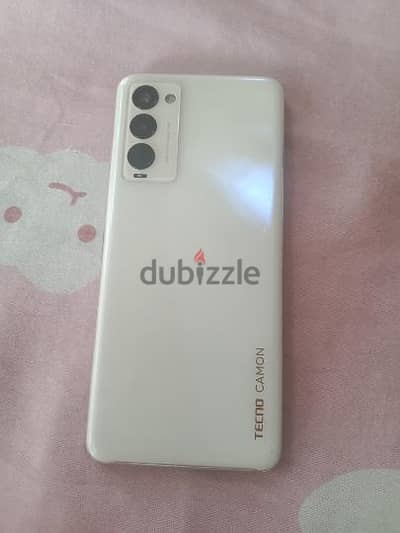 Tecno Camon 18