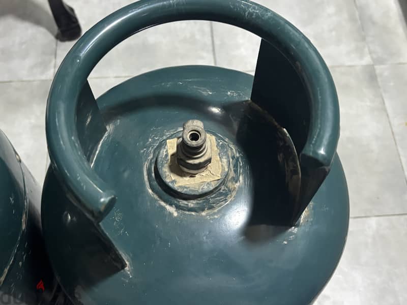 Used 20KG Bahrain Gas cylinders for sale (25BD each) 1