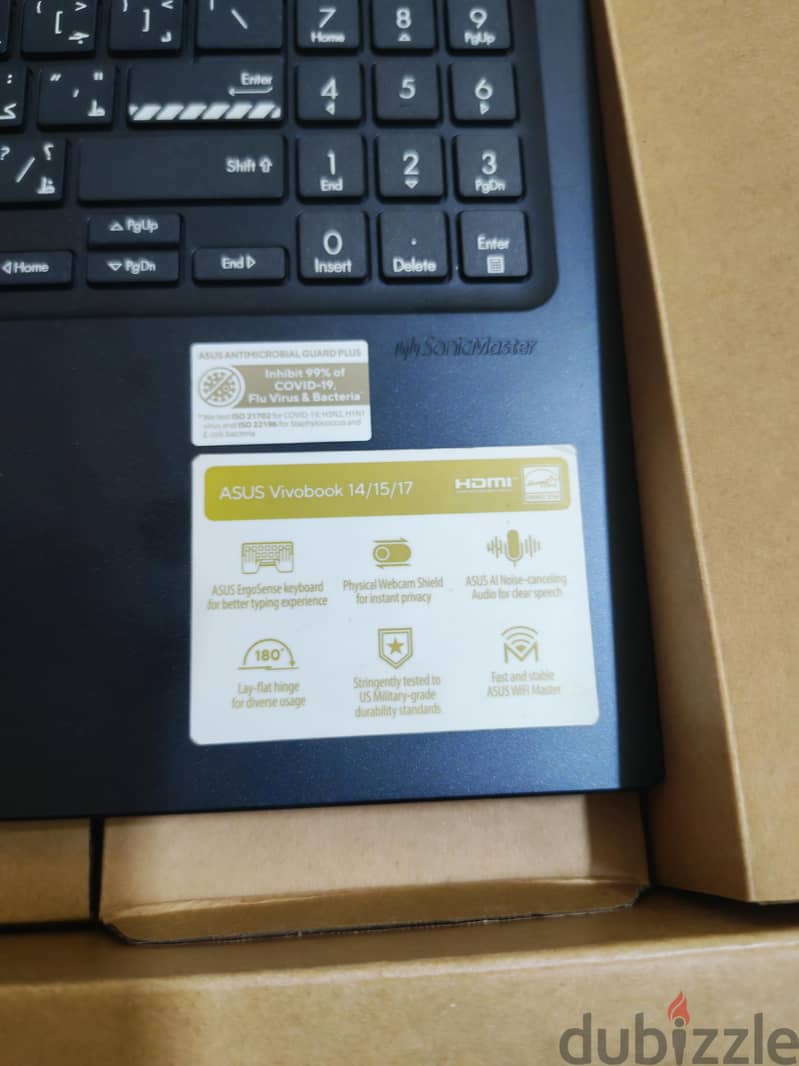 ASUS Vivobook (X1504VA) 8