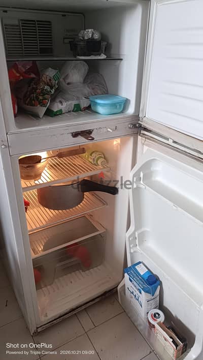 FRIDGE FOR SALE URGENT
