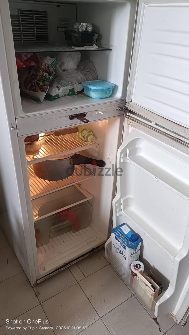 FRIDGE FOR SALE URGENT 1
