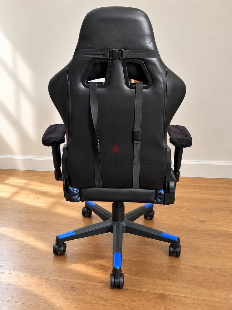 DEVO Gaming Chair – Blue & Black 1