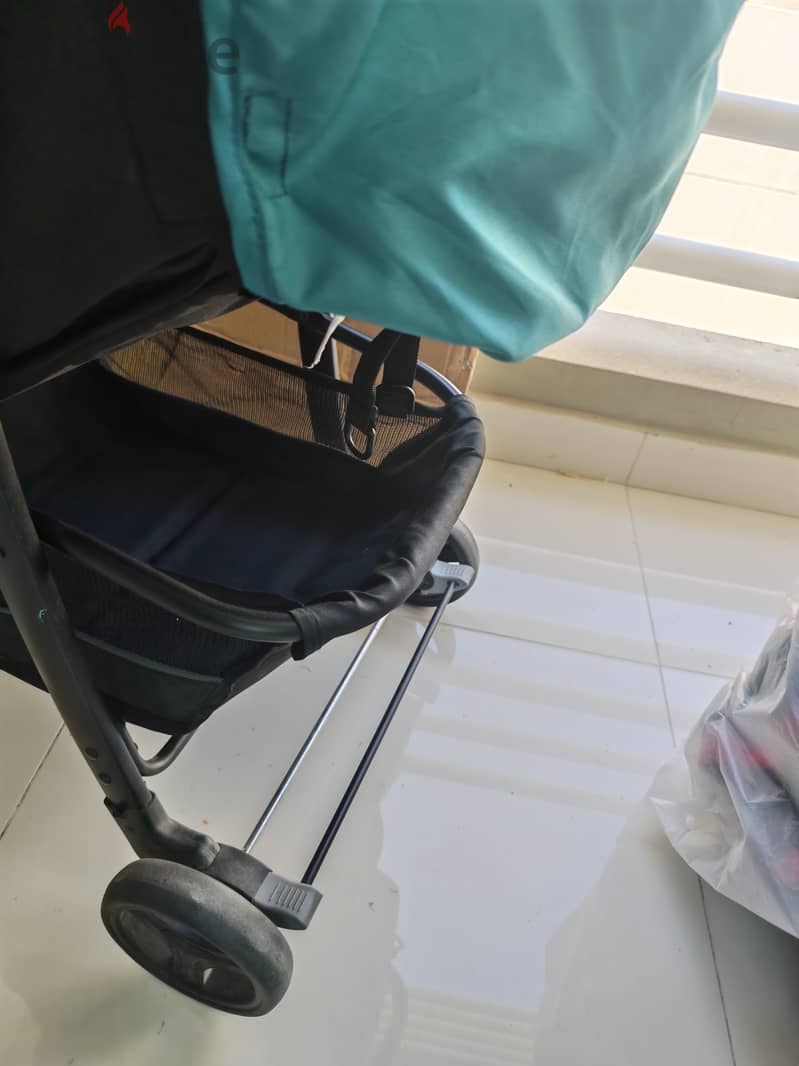 Gently Used Baby Pram For Sale – Juniors (Centrepoint) 2