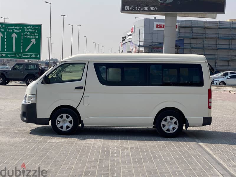 Toyota Hiace 2016 white 3