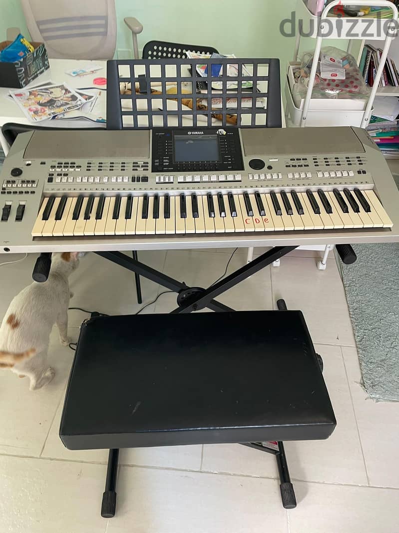 Yamaha Keyboard Piano PSR OR700 1