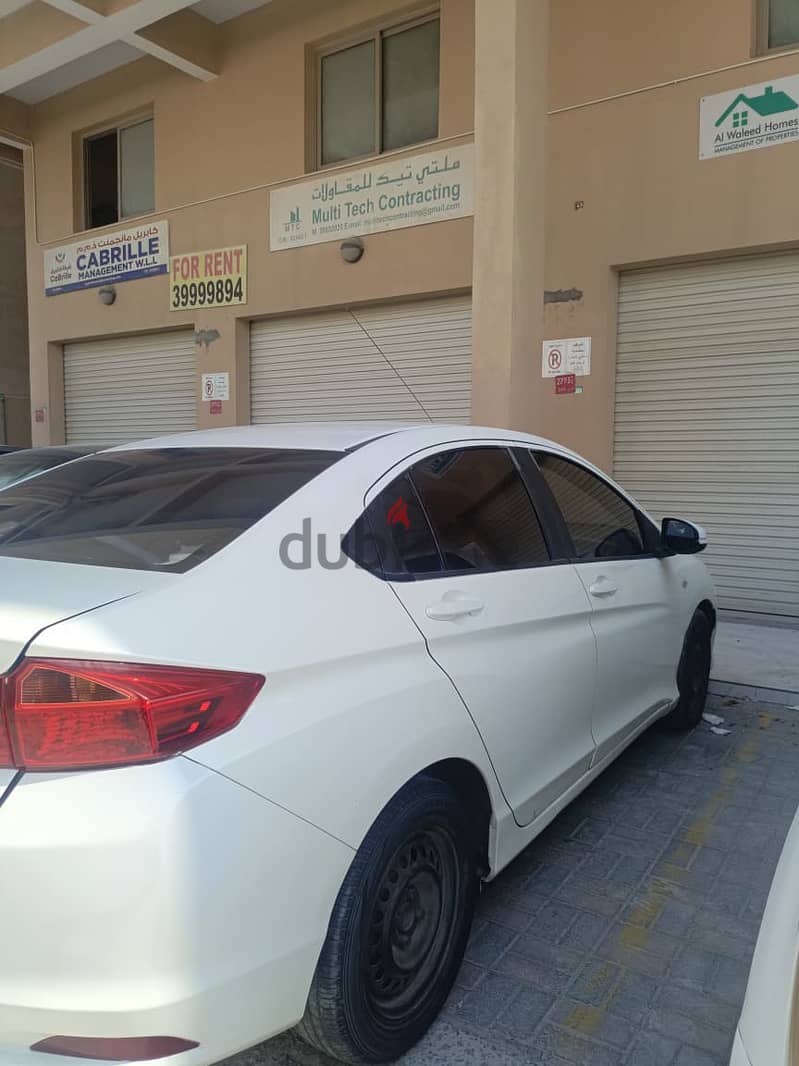 Honda City 2016 Urgent Sale (low petrol Usage) 8