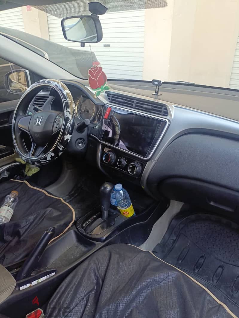 Honda City 2016 Urgent Sale (low petrol Usage) 9