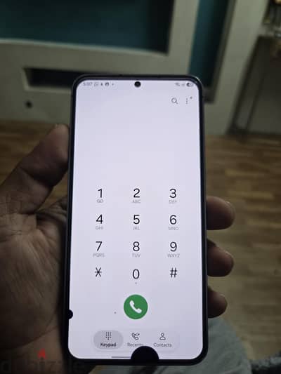 s24 256 GB only too small dot in display not open not repair