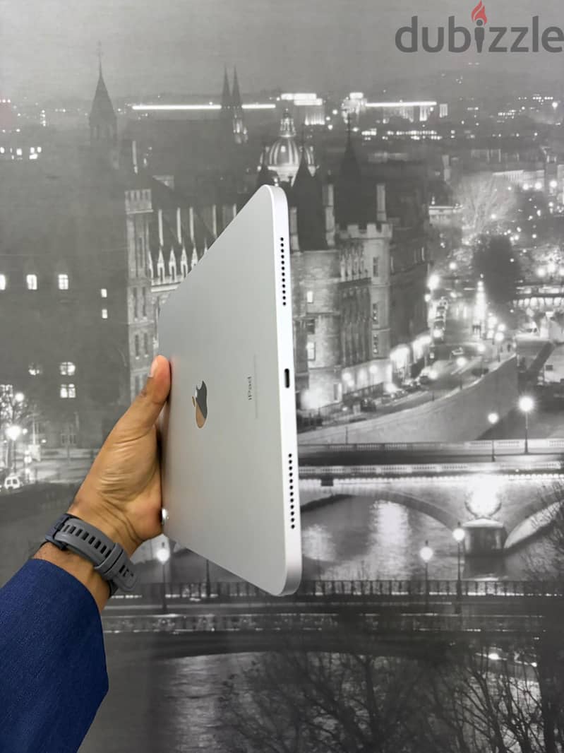 Apple iPad 10th Generation – 256GB Wi-Fi 3
