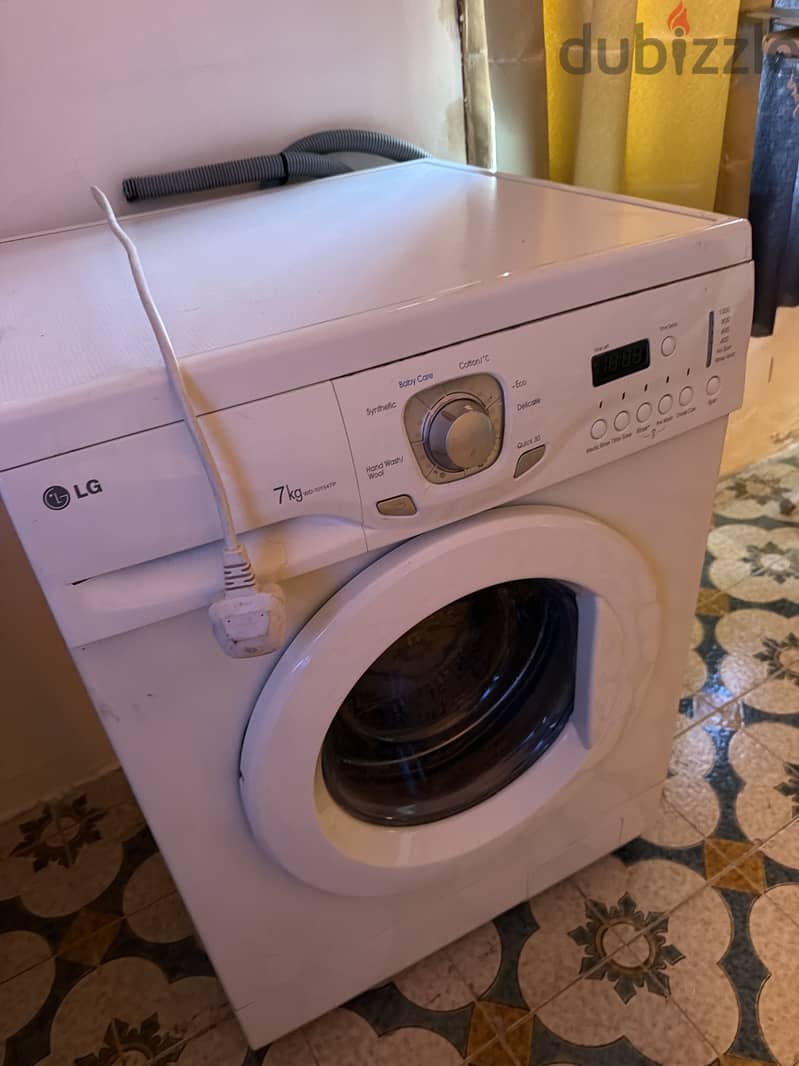 LG washing machine 7Kg 1