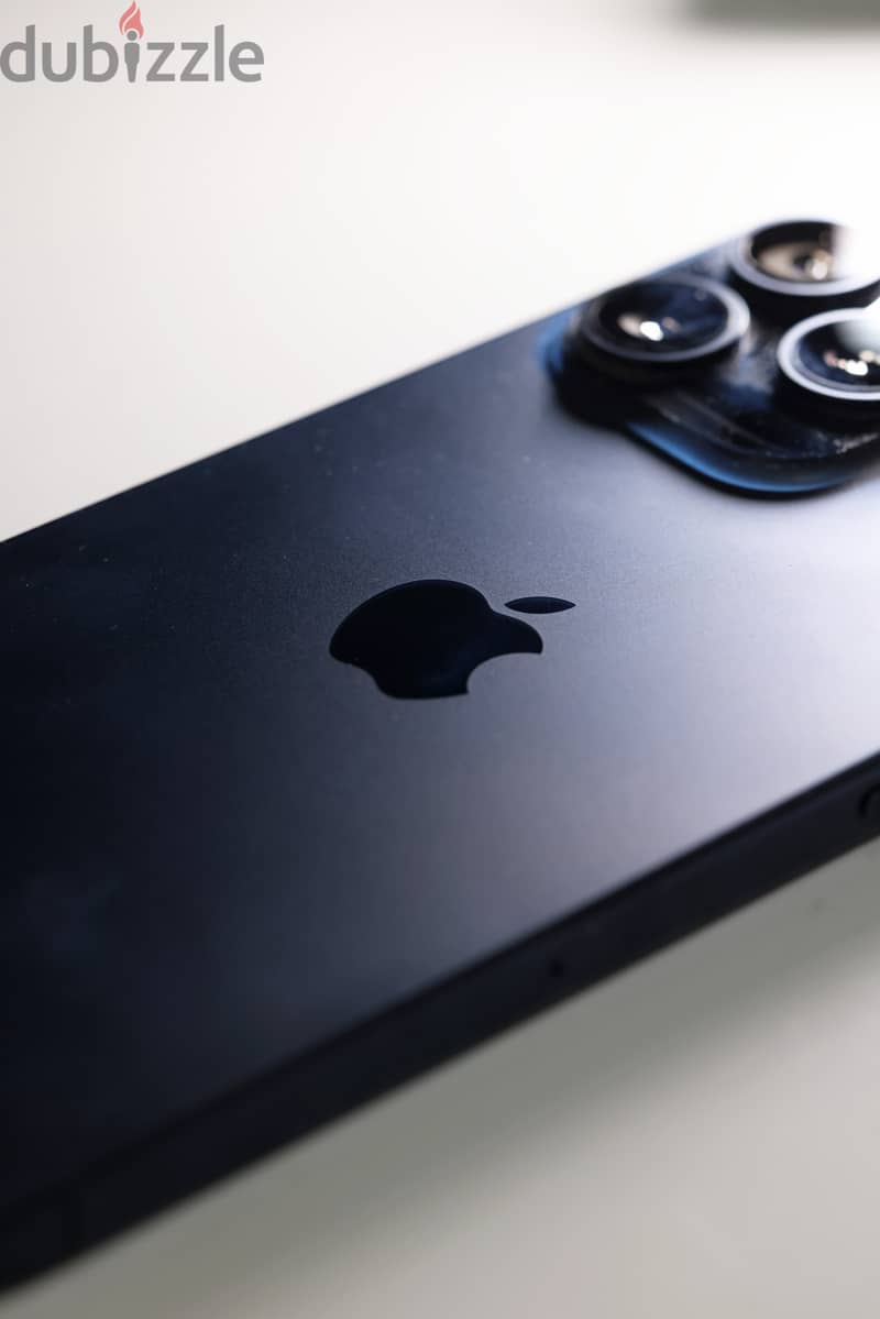 Apple - iPhone 15 Pro Max - 256 GB - Navy Blue 3