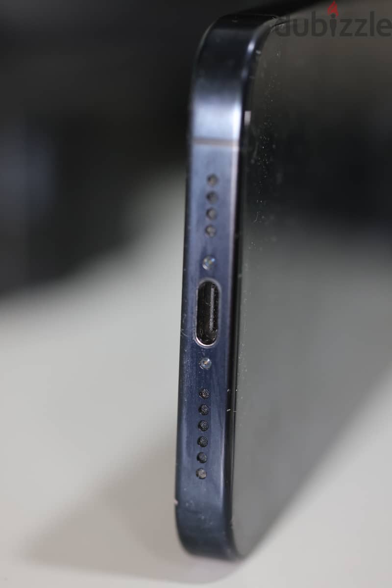 Apple - iPhone 15 Pro Max - 256 GB - Navy Blue 4