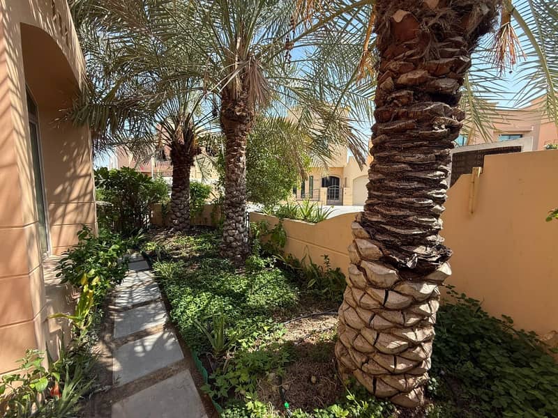 فيلا للايجارفي القدم _اشبيلية تلفون 36364714  rent villa in qadam call 5