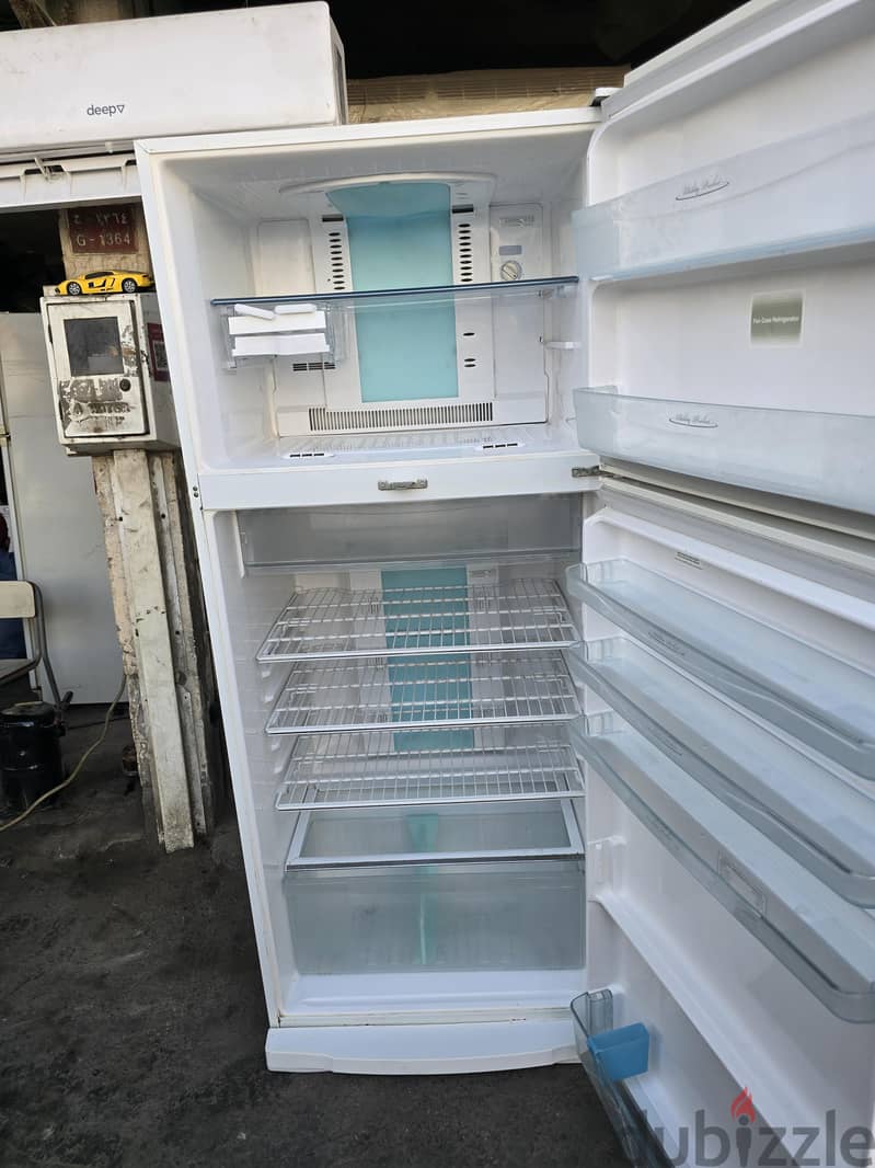 Toshiba 600 liter refrigerator for sale 3