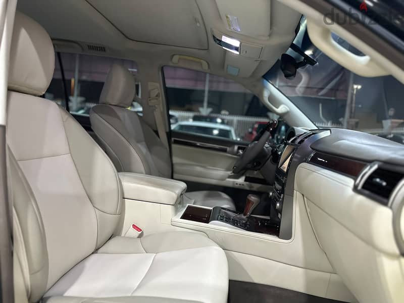 LEXUS LX 460 9