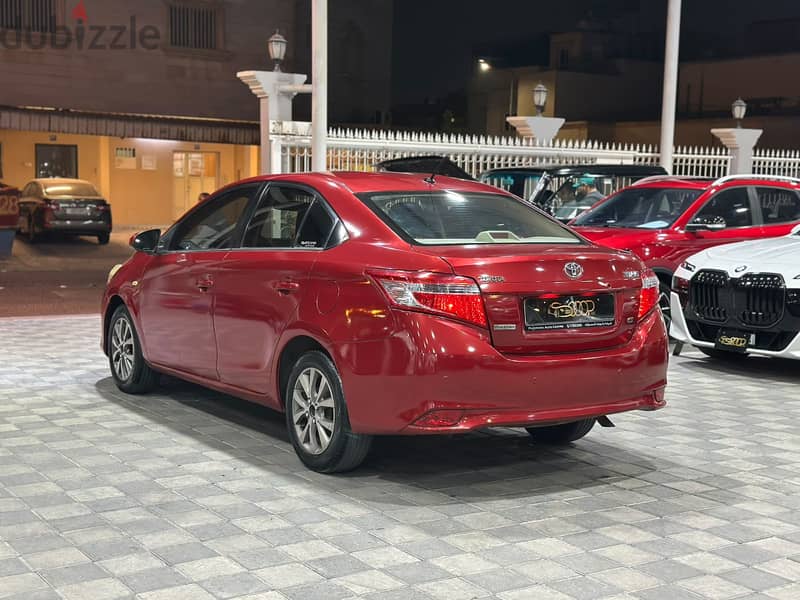 TOYOTA YARIS E 1.3 2