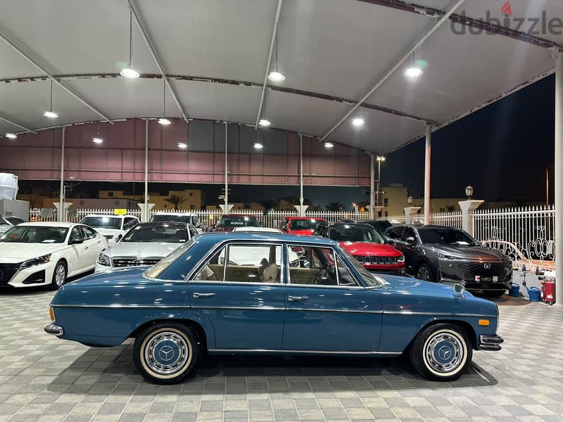 MERCEDES-BENZ E250 CLASSIC 3