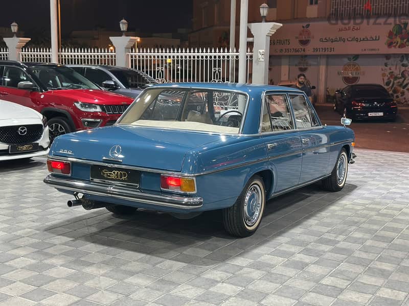 MERCEDES-BENZ E250 CLASSIC 6