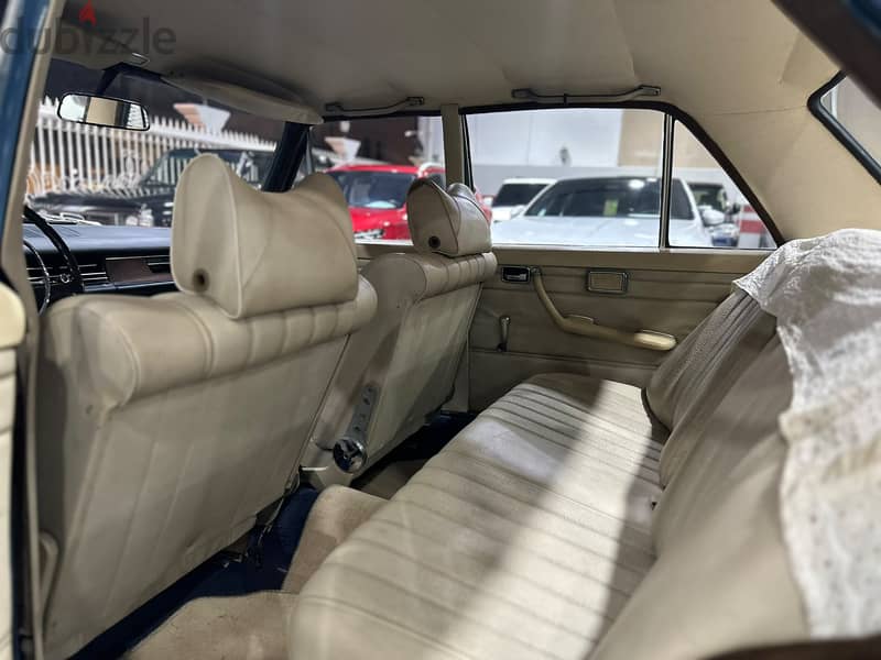 MERCEDES-BENZ E250 CLASSIC 10