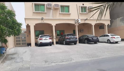 Spacious 3 bedroom flat for sale in Isa Town