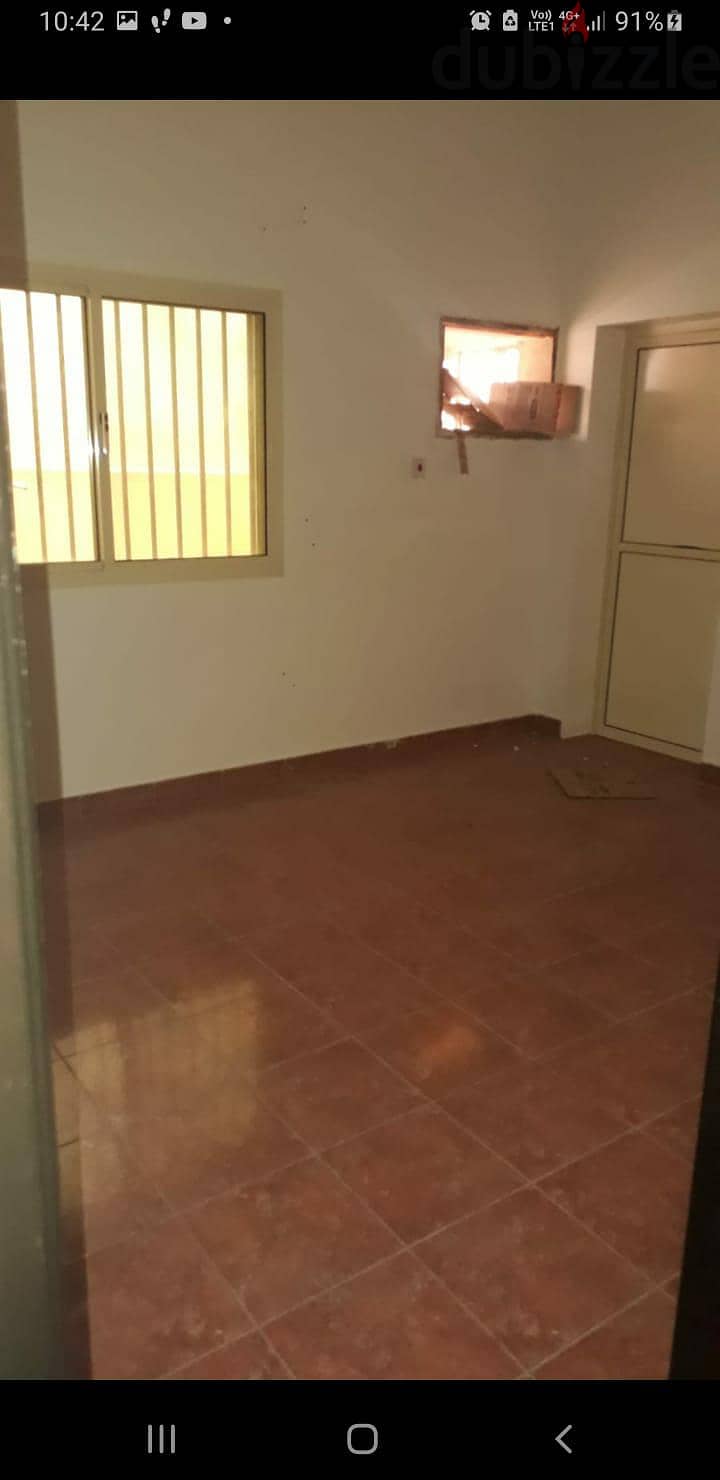 Spacious 3 bedroom flat for sale in Isa Town 2