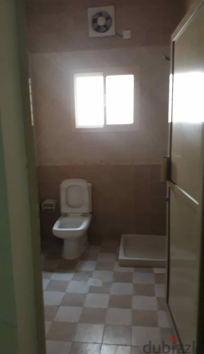 Spacious 3 bedroom flat for sale in Isa Town 7