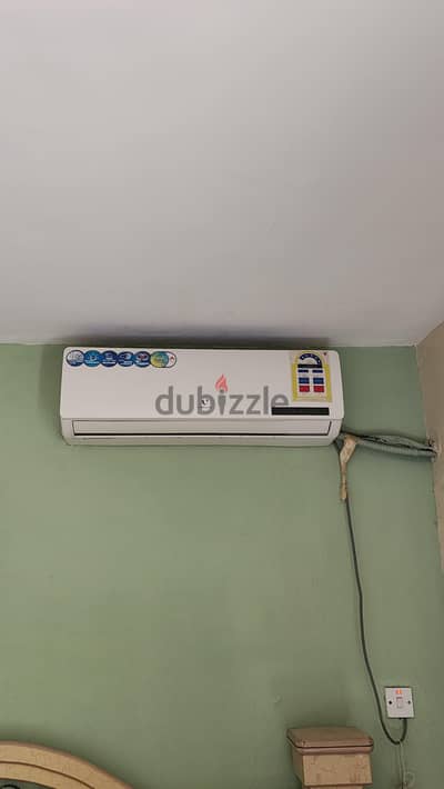 1.5 ton Split Ac Videocon Neat and clean