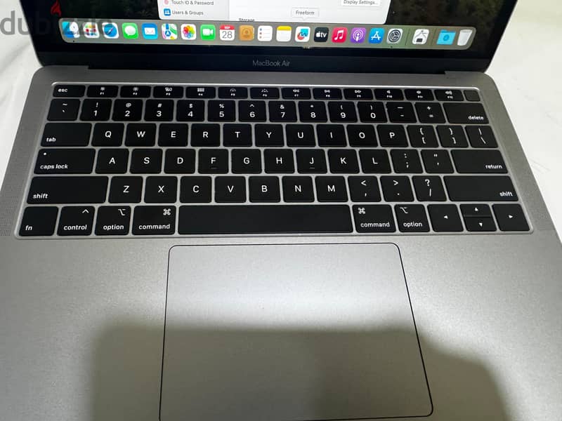 MacBook Air (2019) excellent condition 2