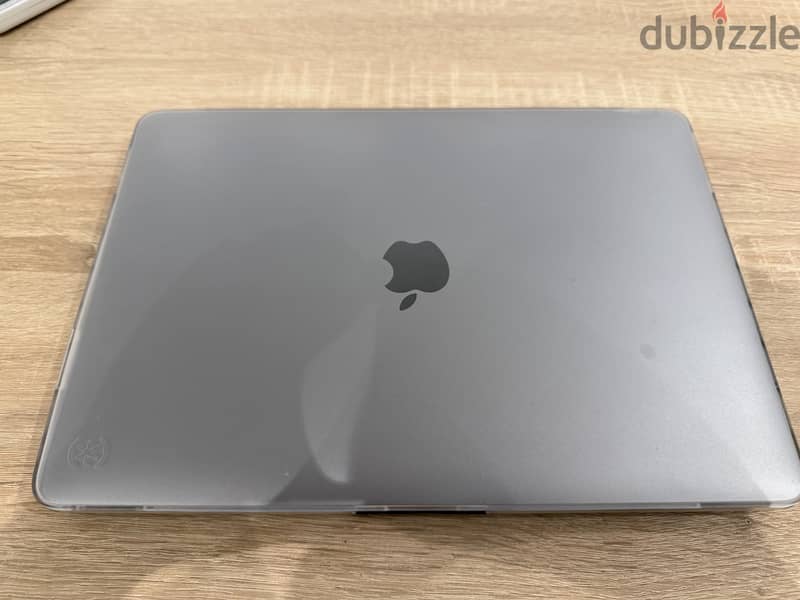 13 inch MacBook Pro 2019 ( Touch Bar) 1