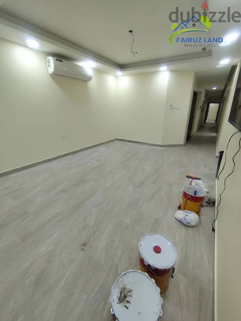 semi furniture flat 5 BR @ new hidd 350 bd including ewa unlimited 10